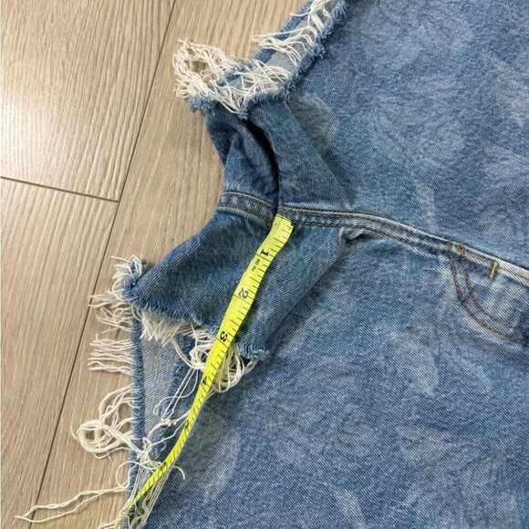Levi's Ribcage Floral Print Jean Denim Shorts - Picture 14 of 14